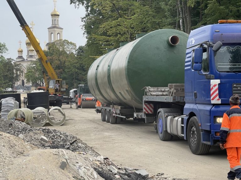 Отгрузка песко-нефтеуловителя ЛотОС 150 л/с, ул. Катина